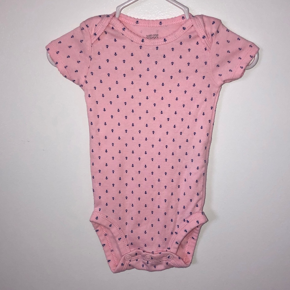 Pink short sleeve bodysuit